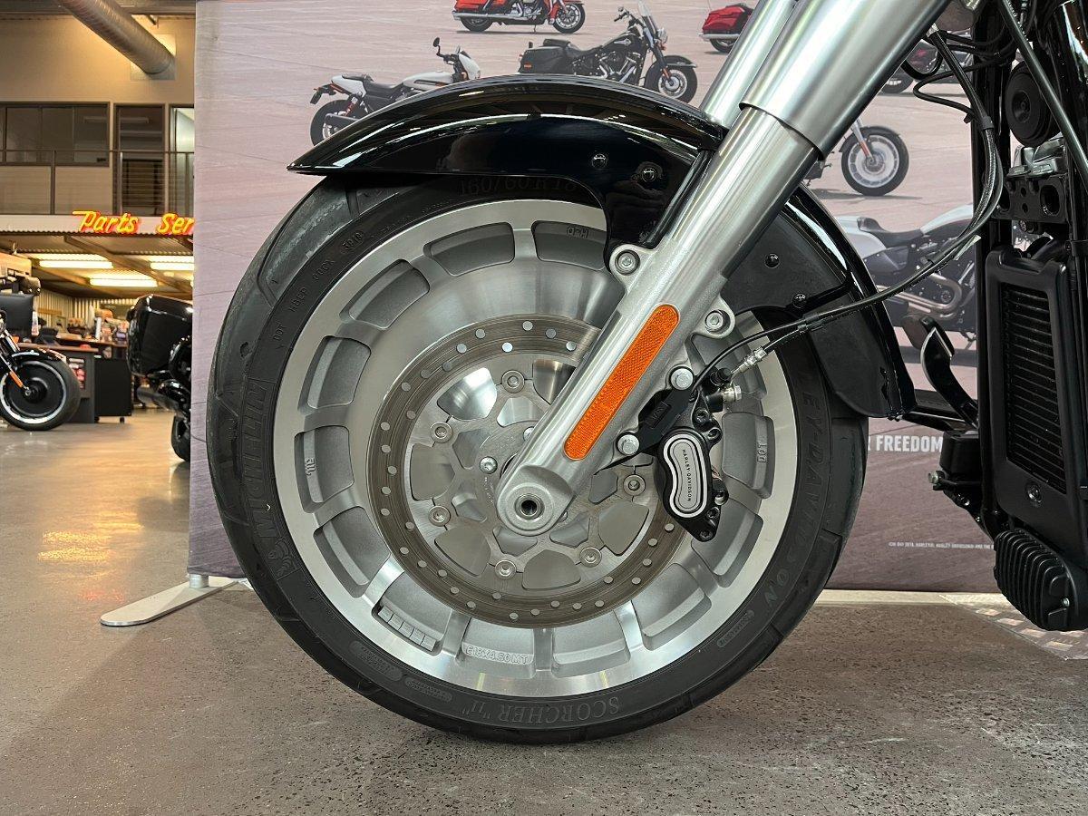 2019 HARLEY-DAVIDSON FLFBS FAT BOY (114) CRUISER