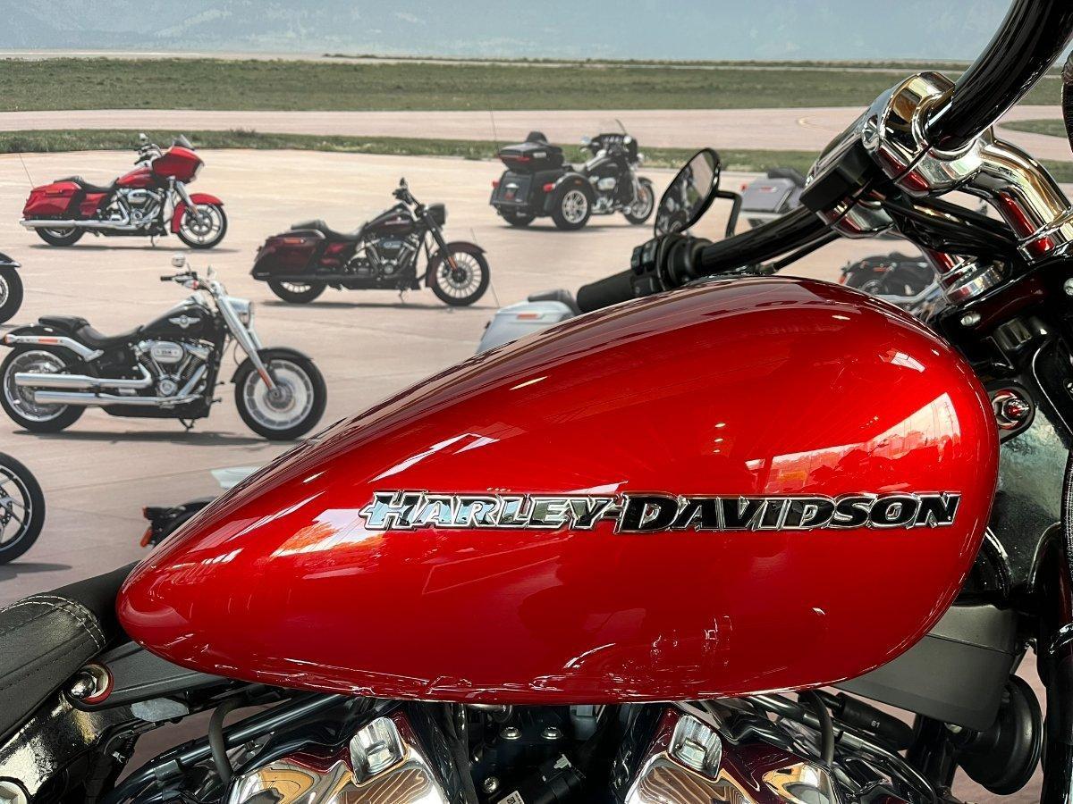2019 HARLEY-DAVIDSON FXBR BREAKOUT CRUISER