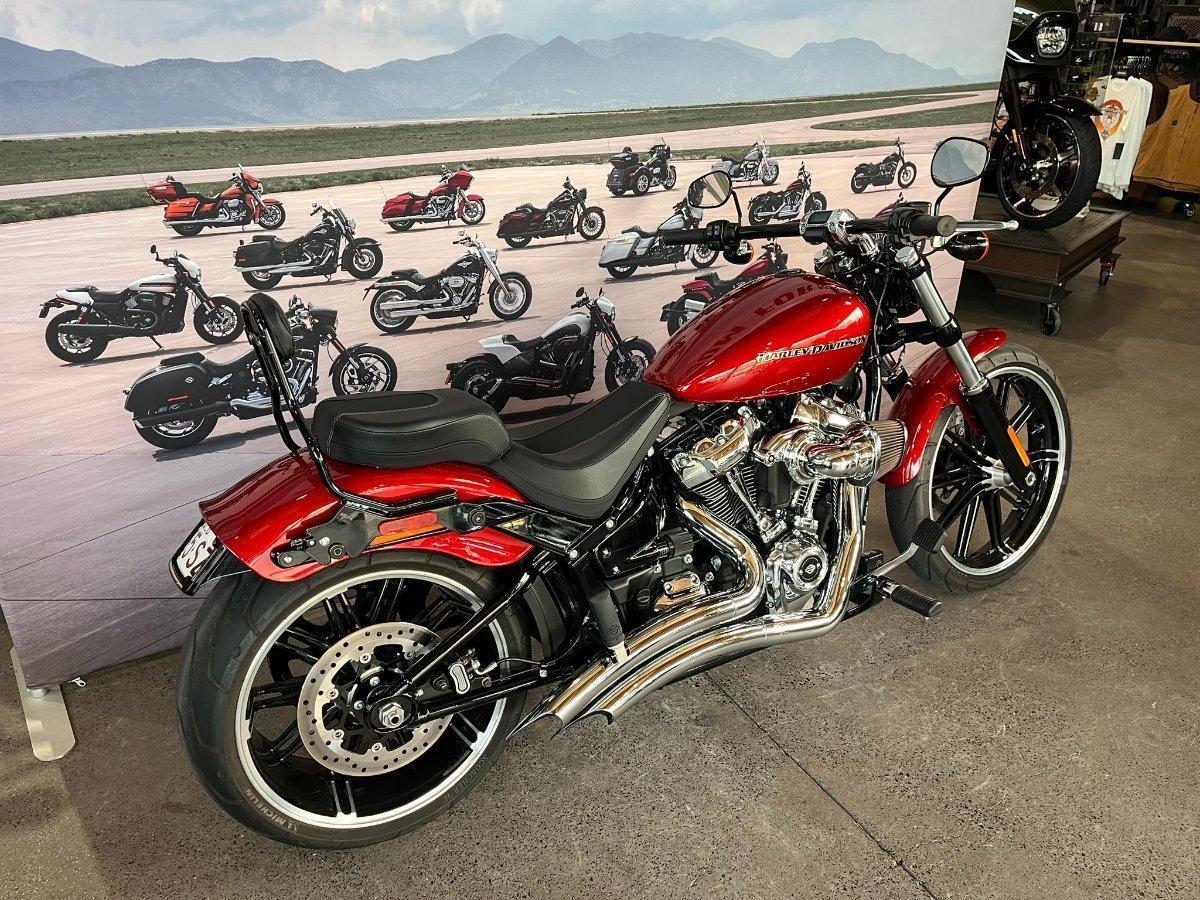2019 HARLEY-DAVIDSON FXBR BREAKOUT CRUISER