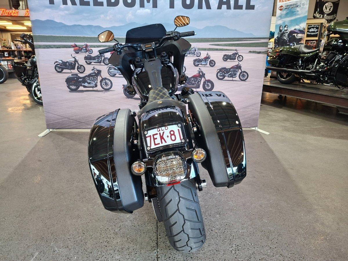 2022 HARLEY-DAVIDSON FXLRST LOW RIDER ST (117) CRUISER