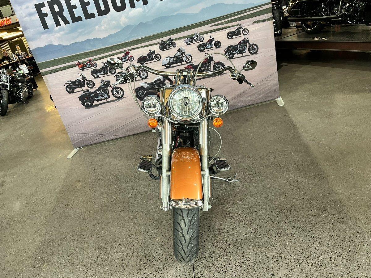 2009 HARLEY-DAVIDSON FLSTN SOFTAIL DELUXE 105 ANNIV CRUISER