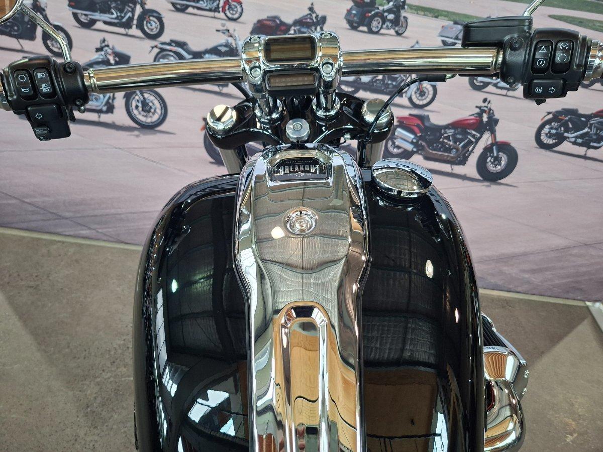 2024 HARLEY-DAVIDSON FXBR BREAKOUT (117) CRUISER