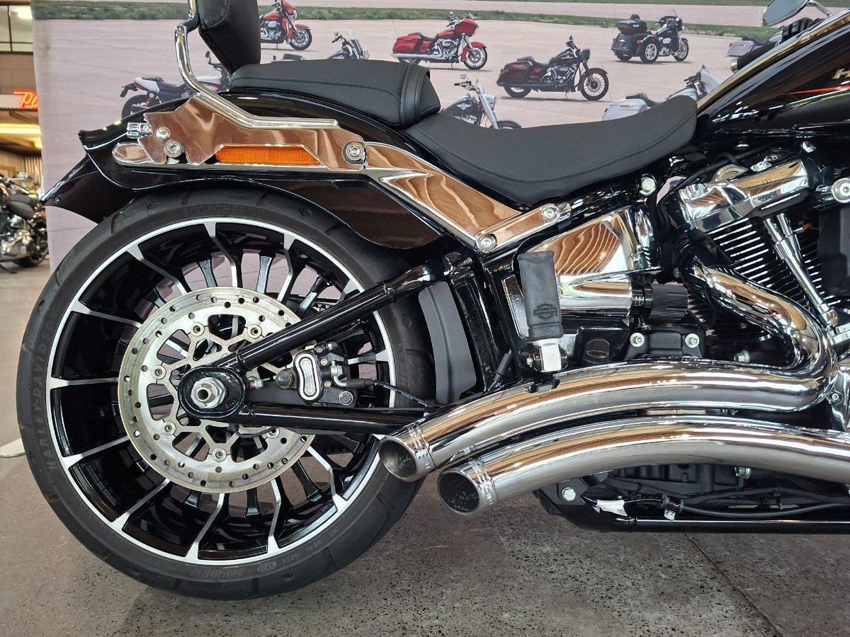 2024 HARLEY-DAVIDSON FXBR BREAKOUT (117) CRUISER