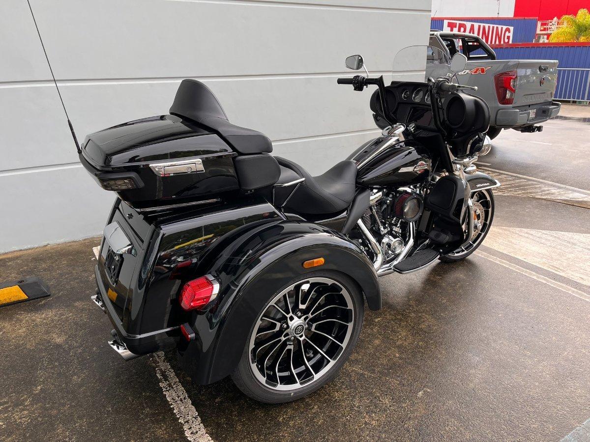 2025 HARLEY-DAVIDSON FLHTCUTG TRI GLIDE U/CLC 114 TRIKE