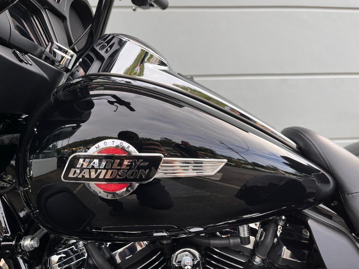 2025 HARLEY-DAVIDSON FLHTCUTG TRI GLIDE U/CLC 114 TRIKE