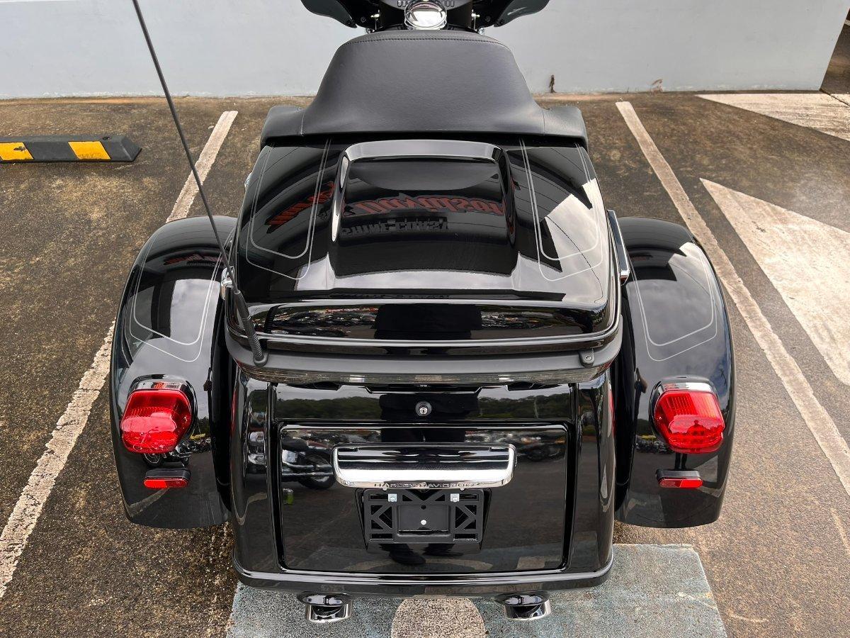 2025 HARLEY-DAVIDSON FLHTCUTG TRI GLIDE U/CLC 114 TRIKE