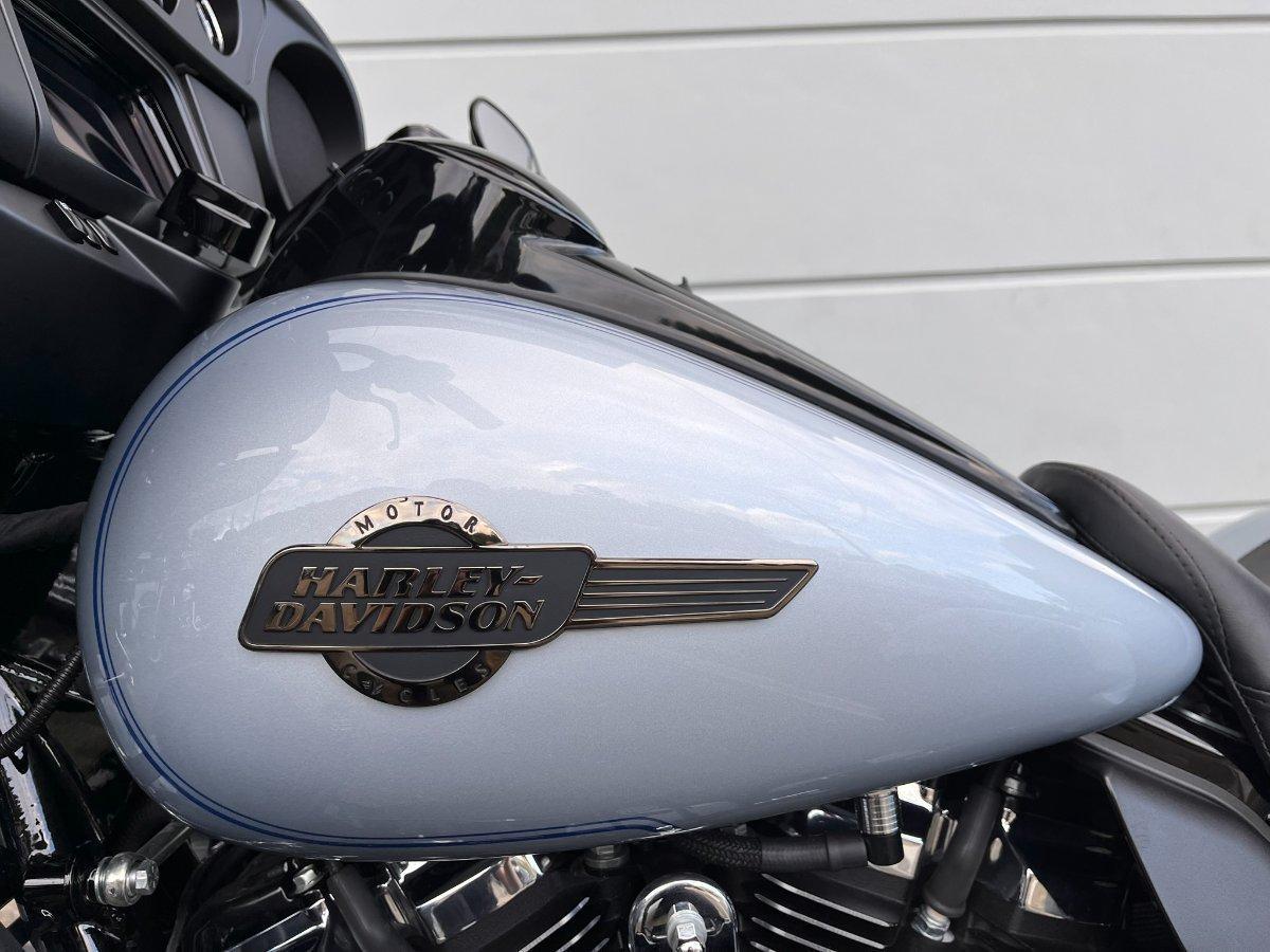 2025 HARLEY-DAVIDSON FLHTCUTG TRI GLIDE U/CLC 114 TRIKE