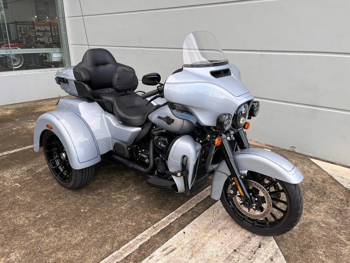 2025 HARLEY-DAVIDSON FLHTCUTG TRI GLIDE U/CLC 114 TRIKE