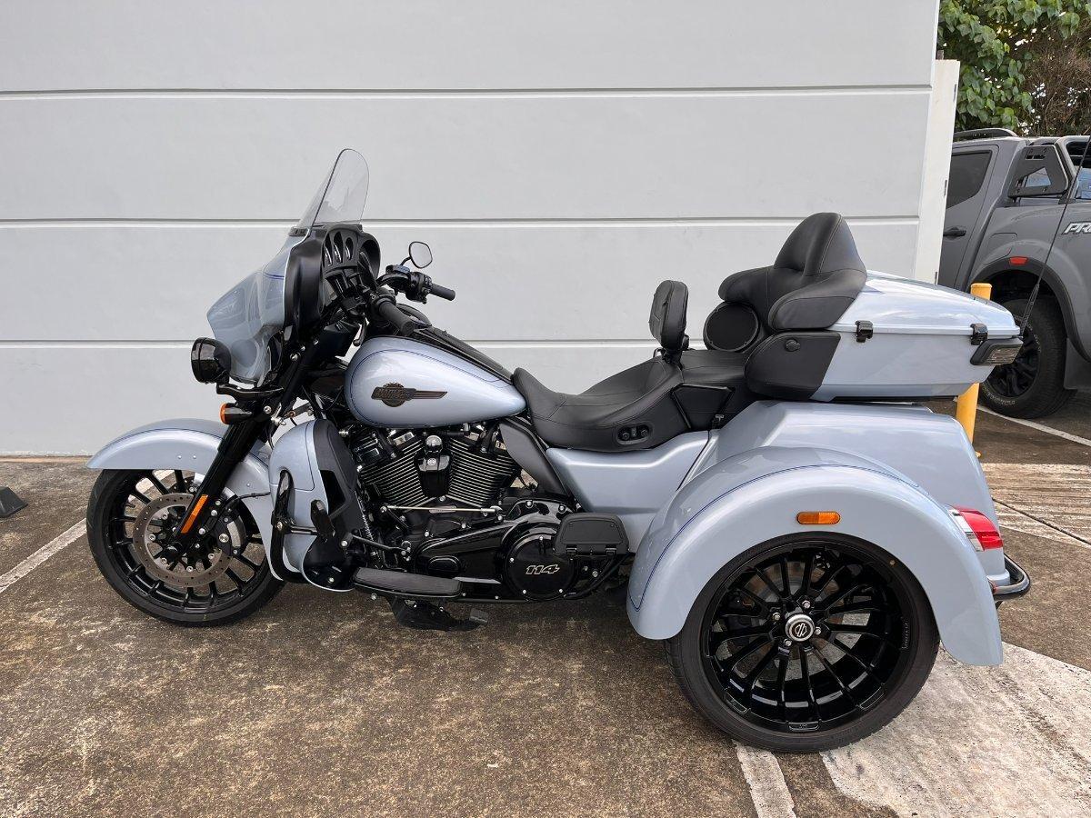 2025 HARLEY-DAVIDSON FLHTCUTG TRI GLIDE U/CLC 114 TRIKE