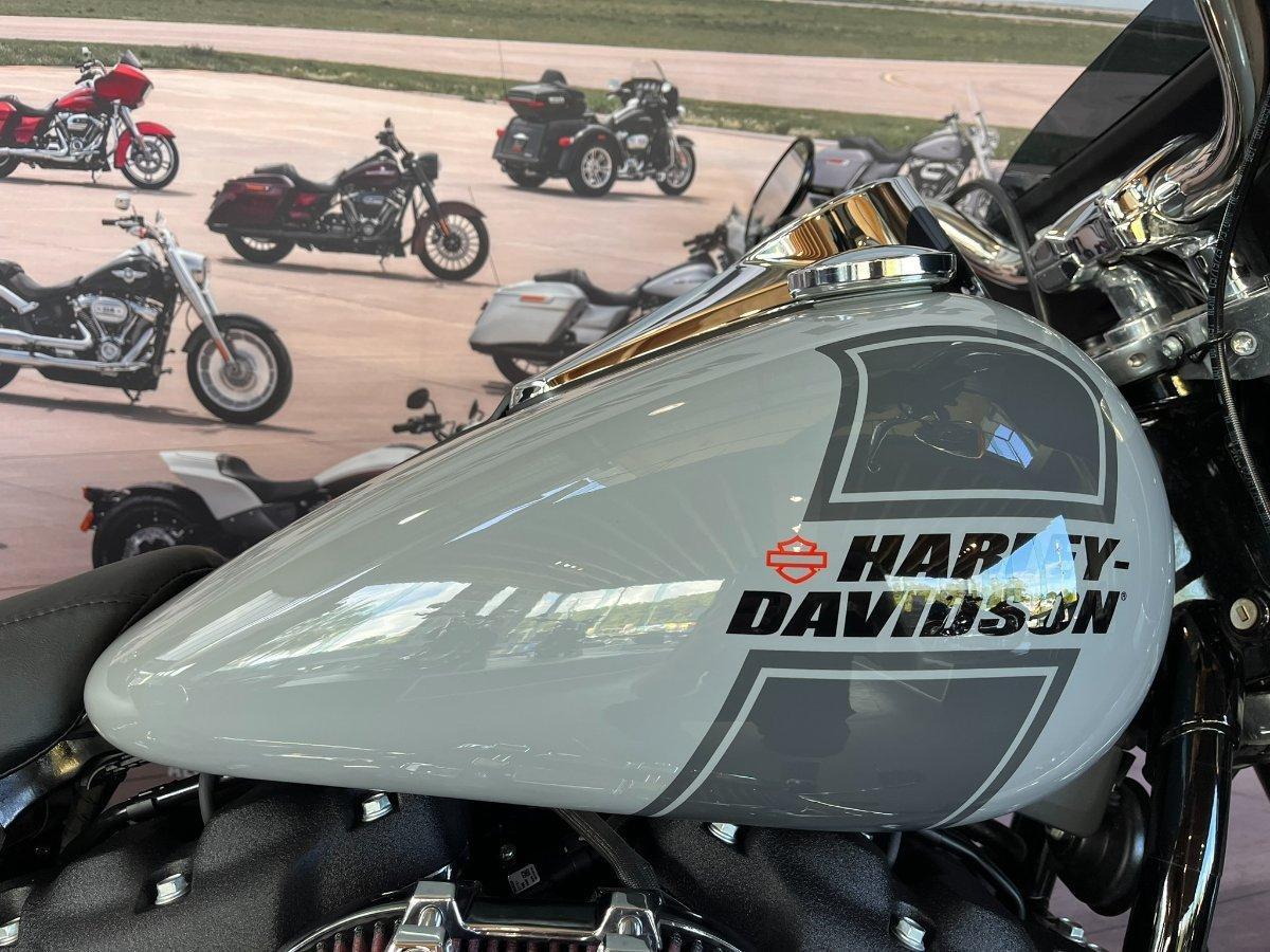 2024 HARLEY-DAVIDSON FLSB SPORT GLIDE (107) CRUISER