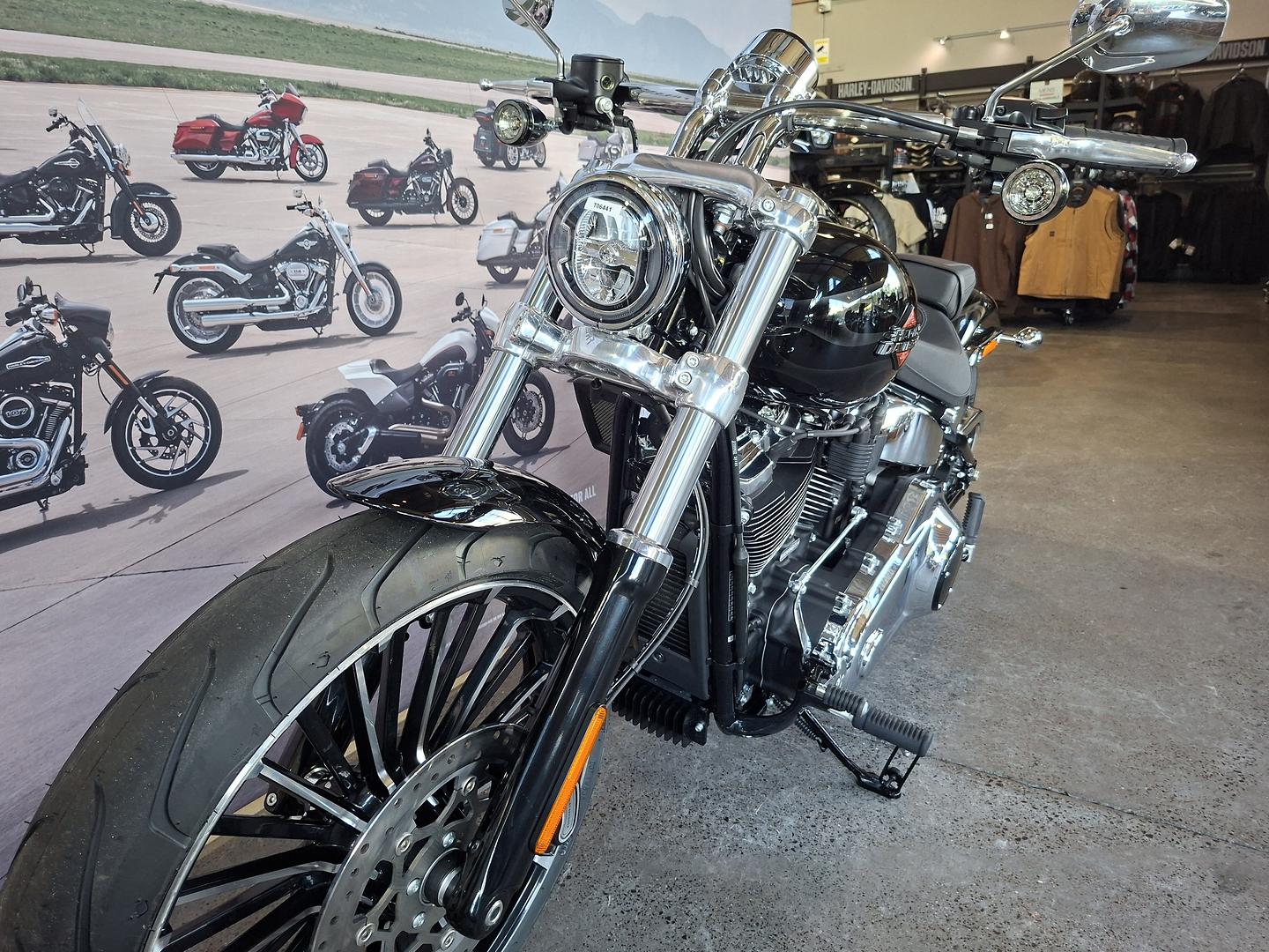 2025 HARLEY-DAVIDSON FXBR BREAKOUT (117) CRUISER