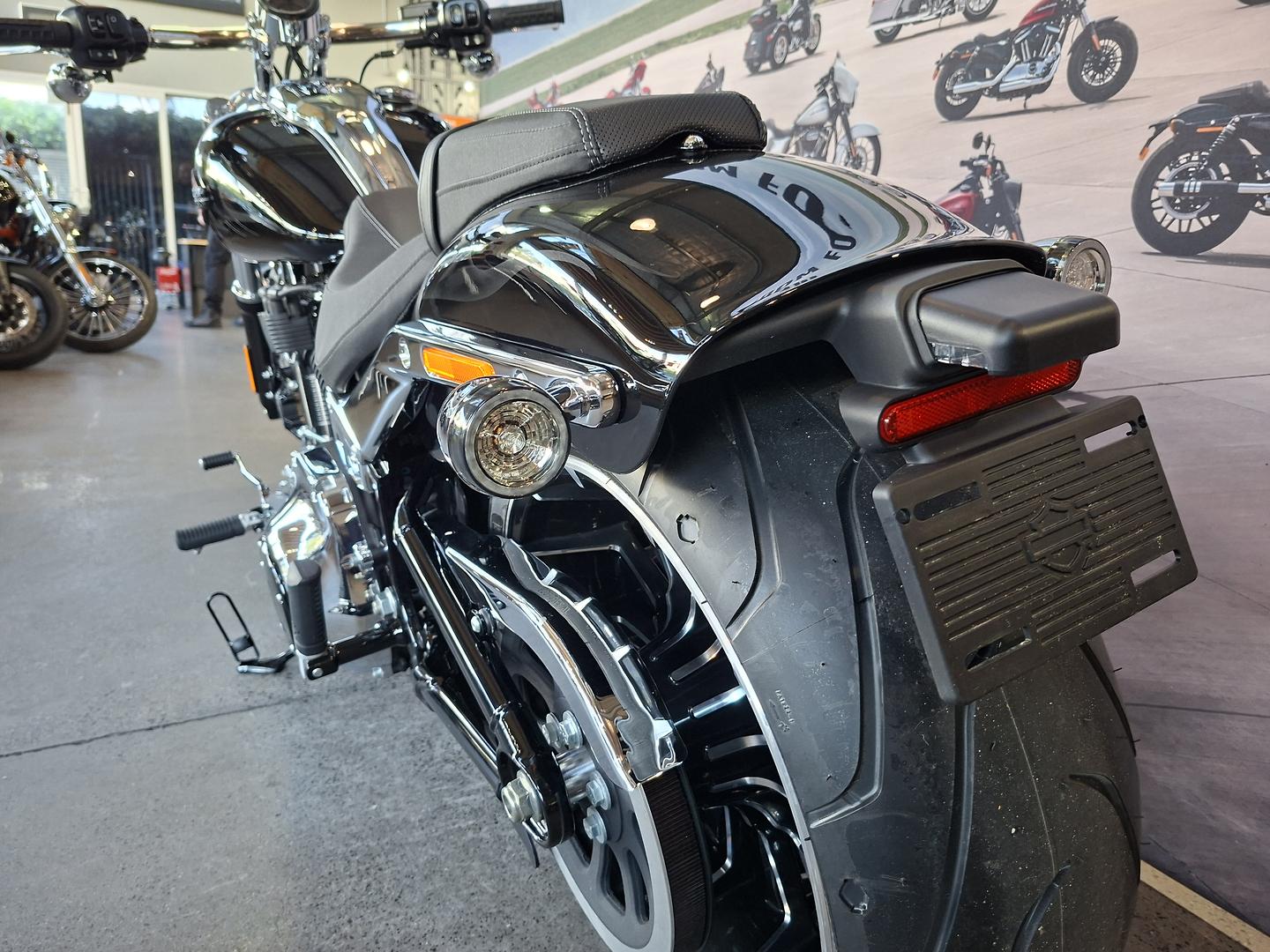 2025 HARLEY-DAVIDSON FXBR BREAKOUT (117) CRUISER