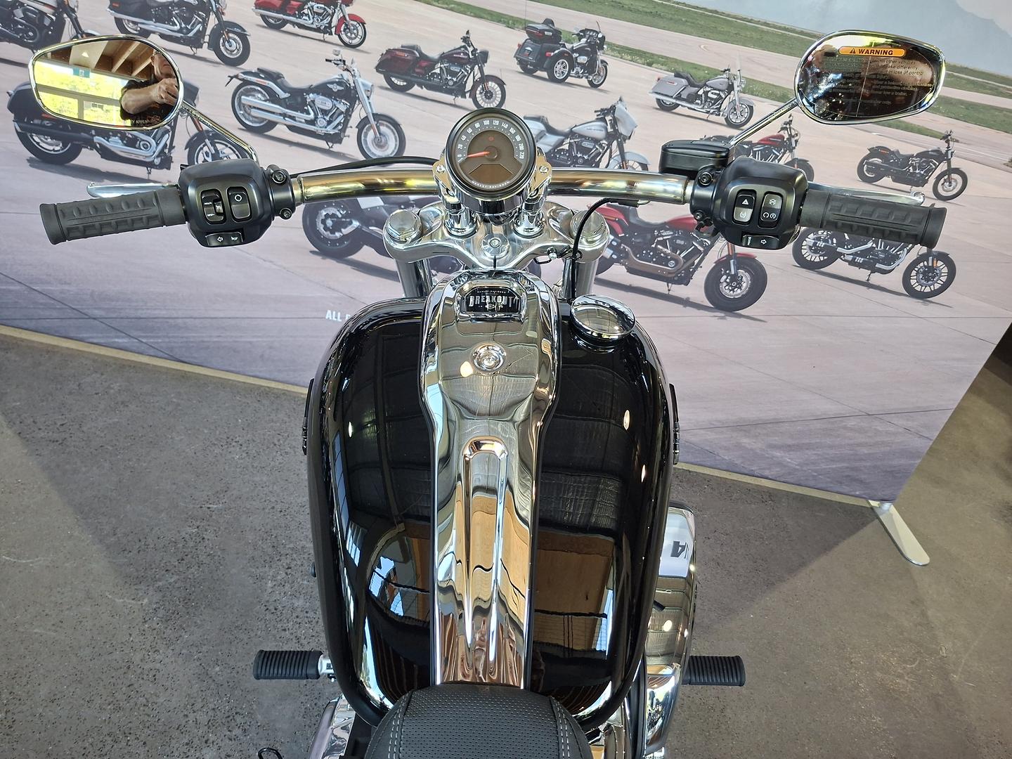 2025 HARLEY-DAVIDSON FXBR BREAKOUT (117) CRUISER