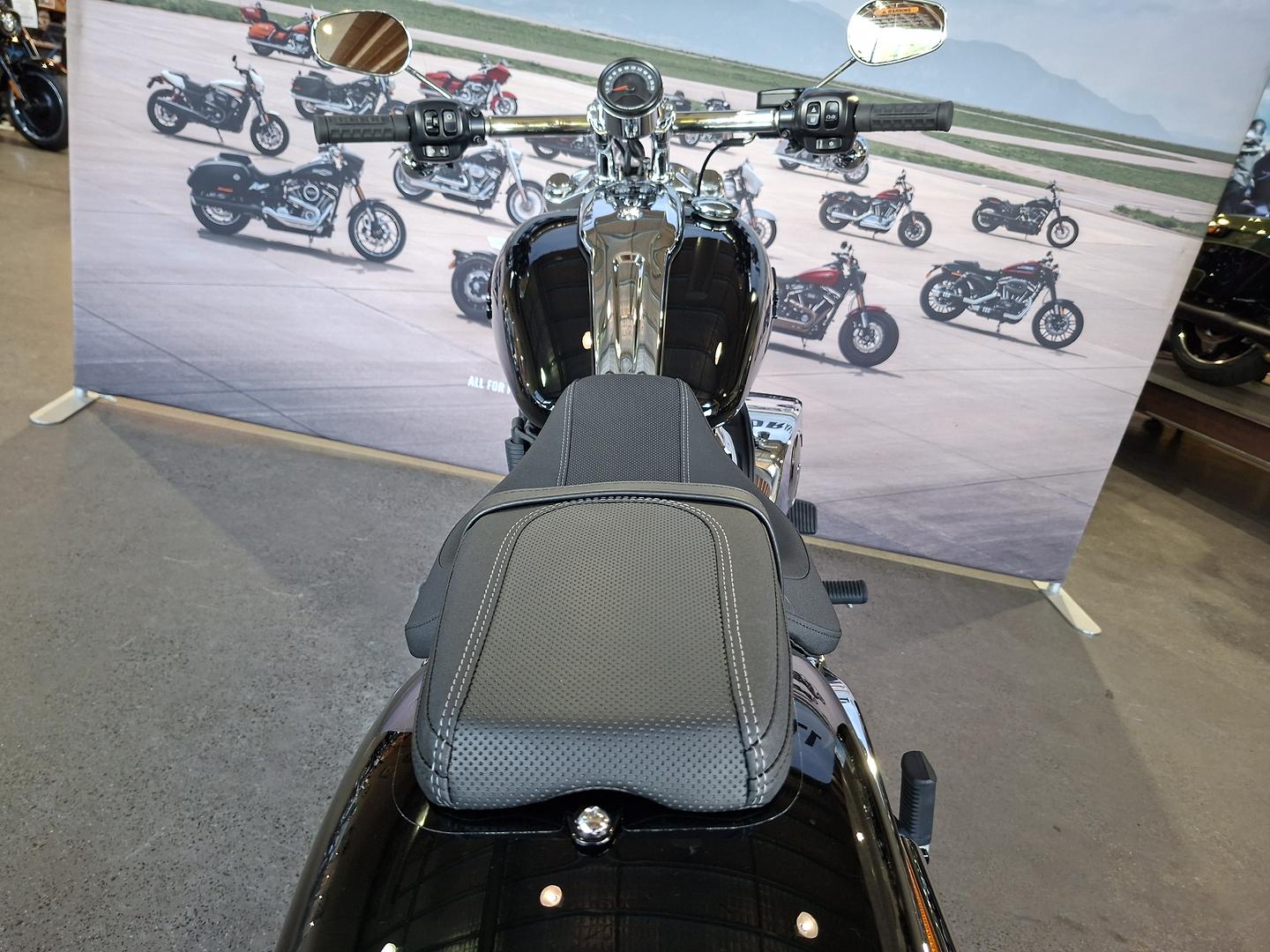 2025 HARLEY-DAVIDSON FXBR BREAKOUT (117) CRUISER