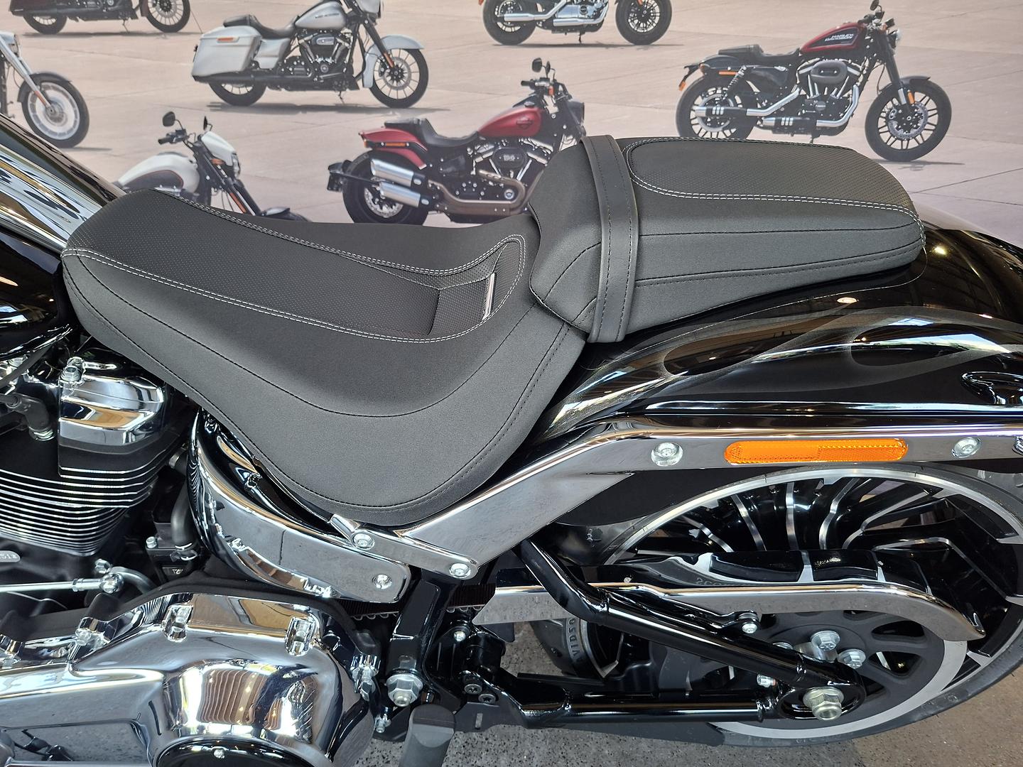 2025 HARLEY-DAVIDSON FXBR BREAKOUT (117) CRUISER