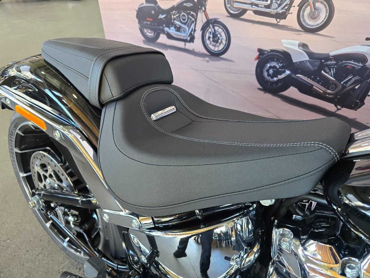 2025 HARLEY-DAVIDSON FXBR BREAKOUT (117) CRUISER