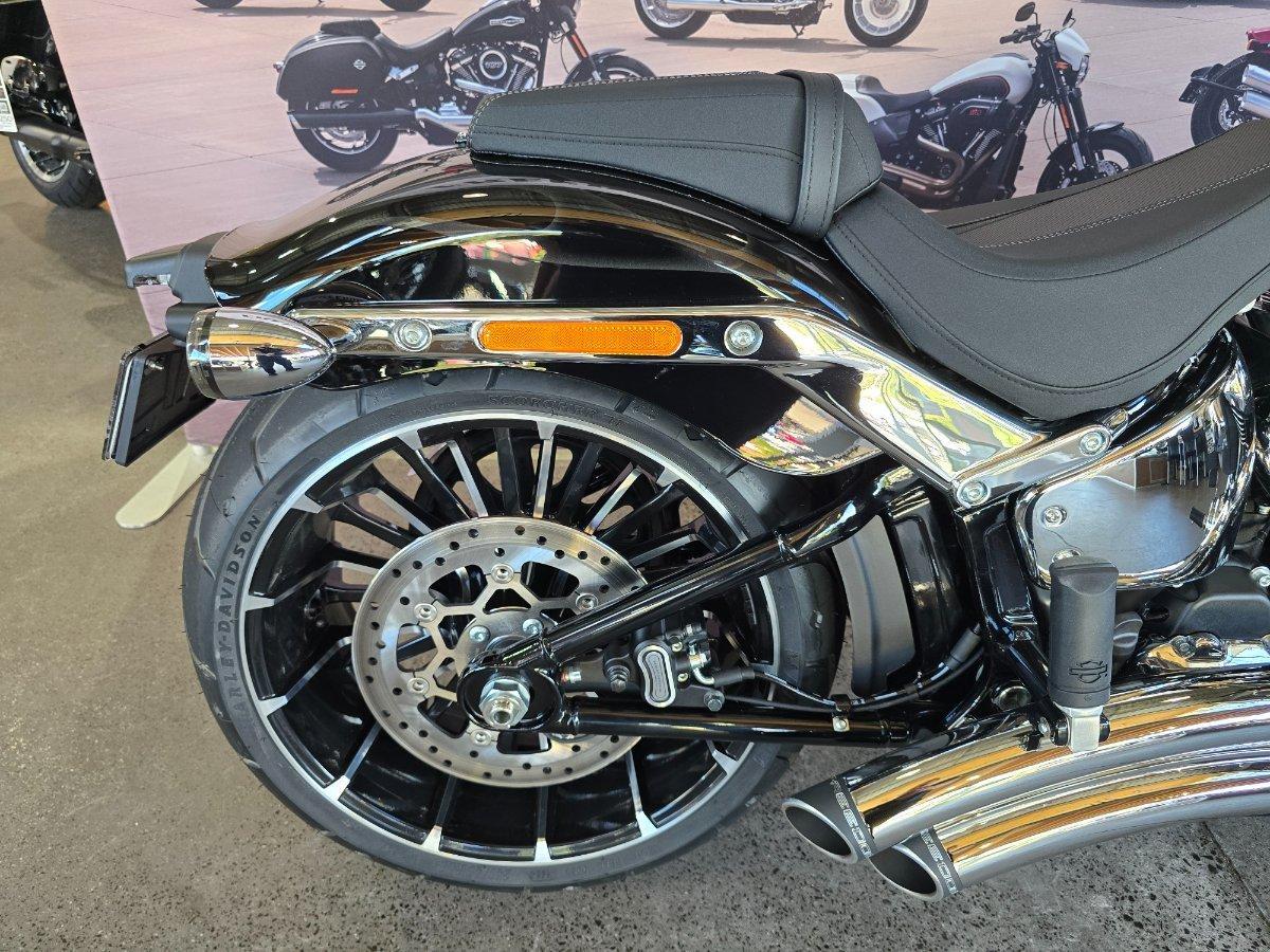 2025 HARLEY-DAVIDSON FXBR BREAKOUT (117) CRUISER