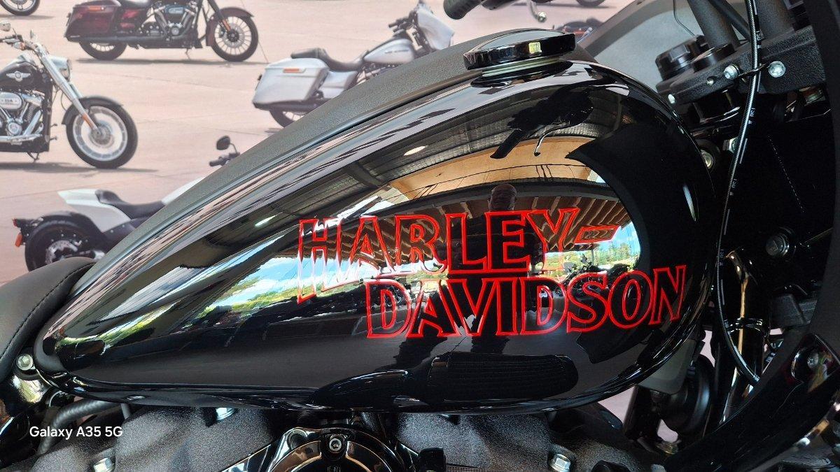 2026 HARLEY-DAVIDSON FXLRST LOW RIDER ST (117) CRUISER
