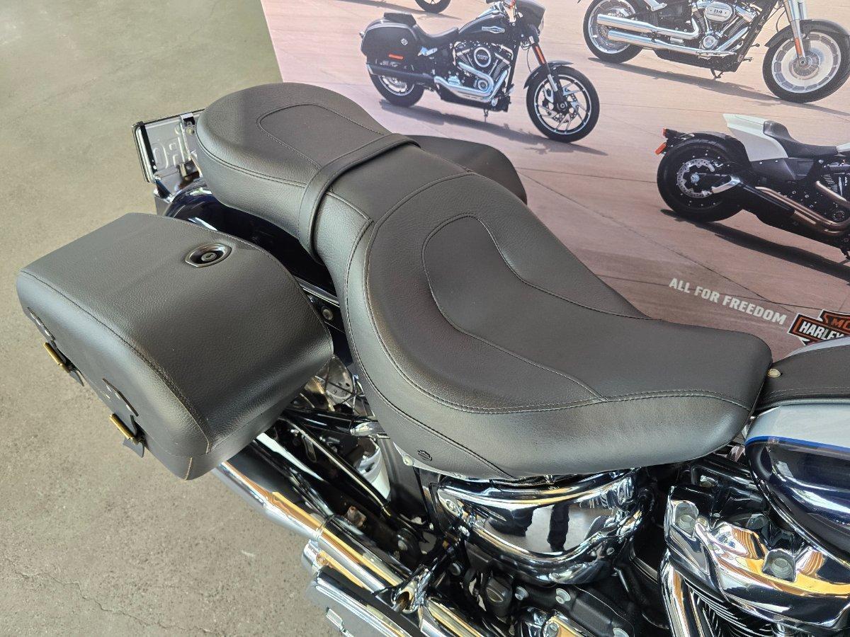 2019 HARLEY-DAVIDSON FLDE DELUXE (107) CRUISER