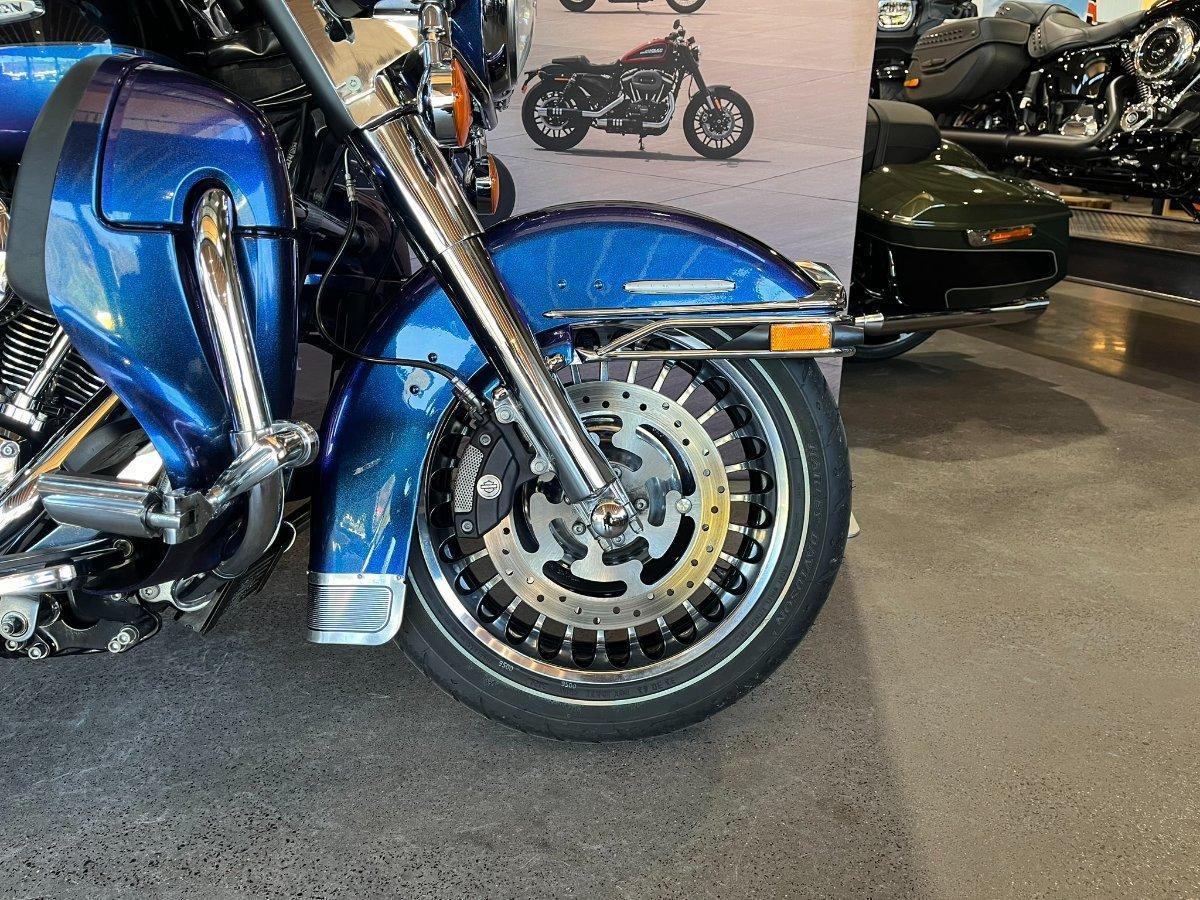 2010 HARLEY-DAVIDSON FLHTK ELECTRA GLIDE ULTRA LTD CRUISER