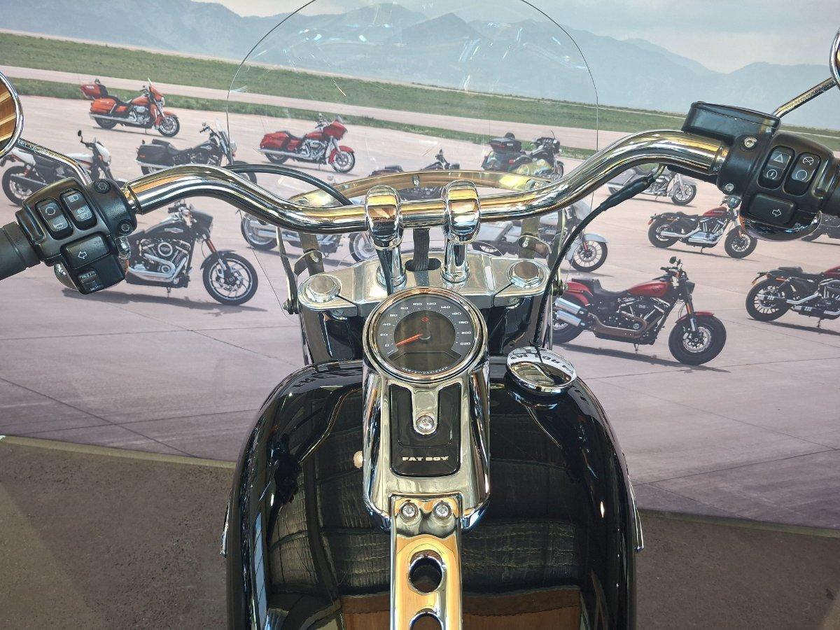 2022 HARLEY-DAVIDSON FLFBS FAT BOY (114) CRUISER