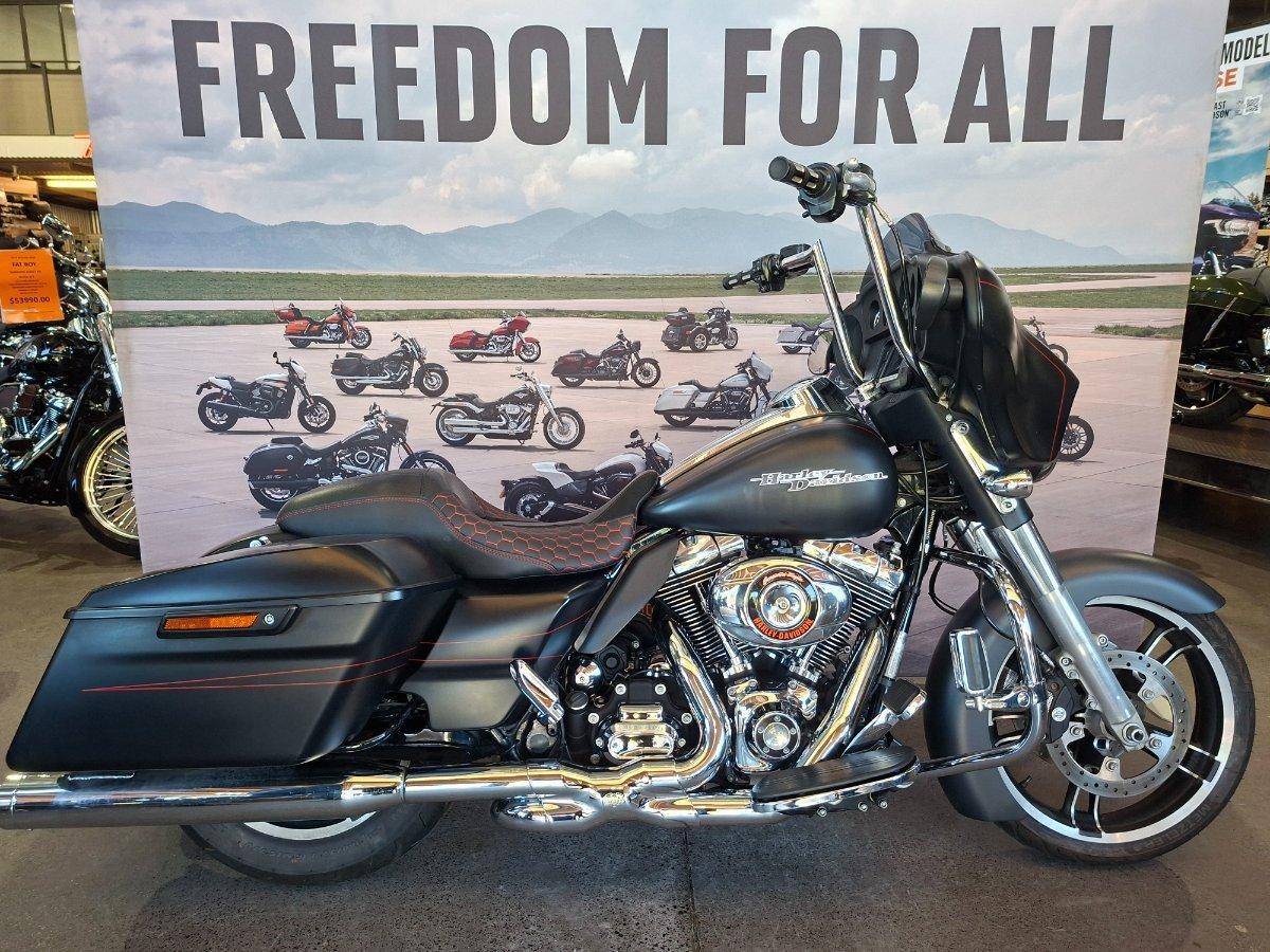 2015 HARLEY-DAVIDSON STREET GLIDE SPECIAL CRUISER