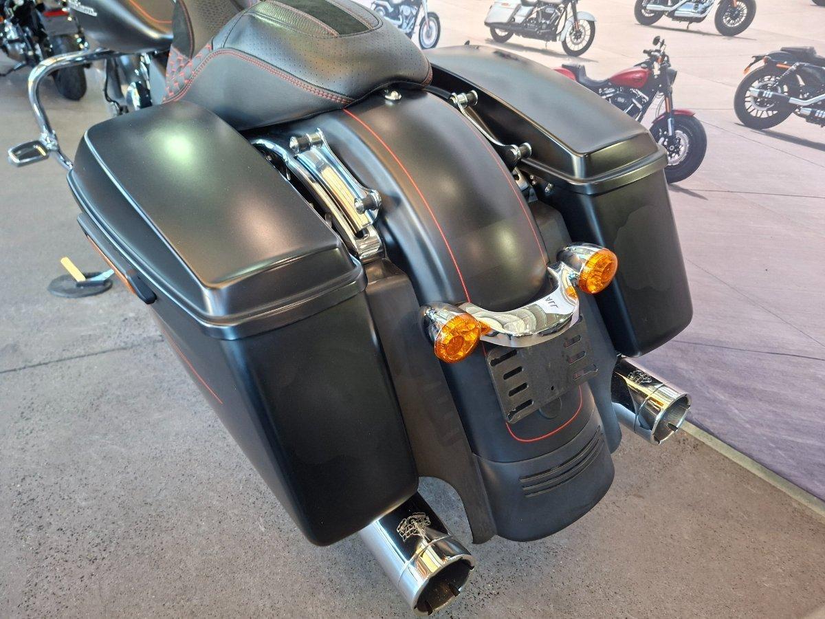 2015 HARLEY-DAVIDSON STREET GLIDE SPECIAL CRUISER