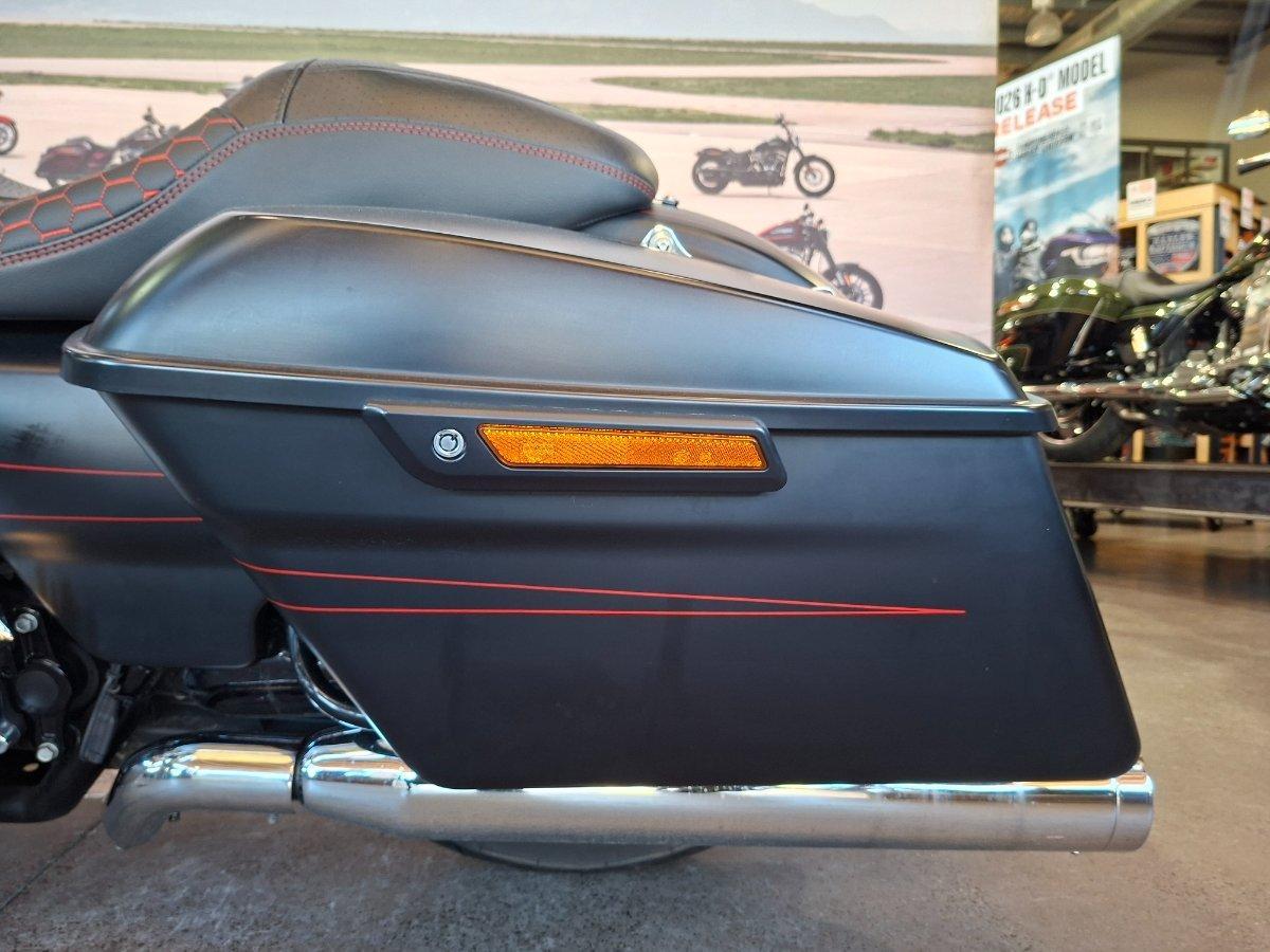 2015 HARLEY-DAVIDSON STREET GLIDE SPECIAL CRUISER