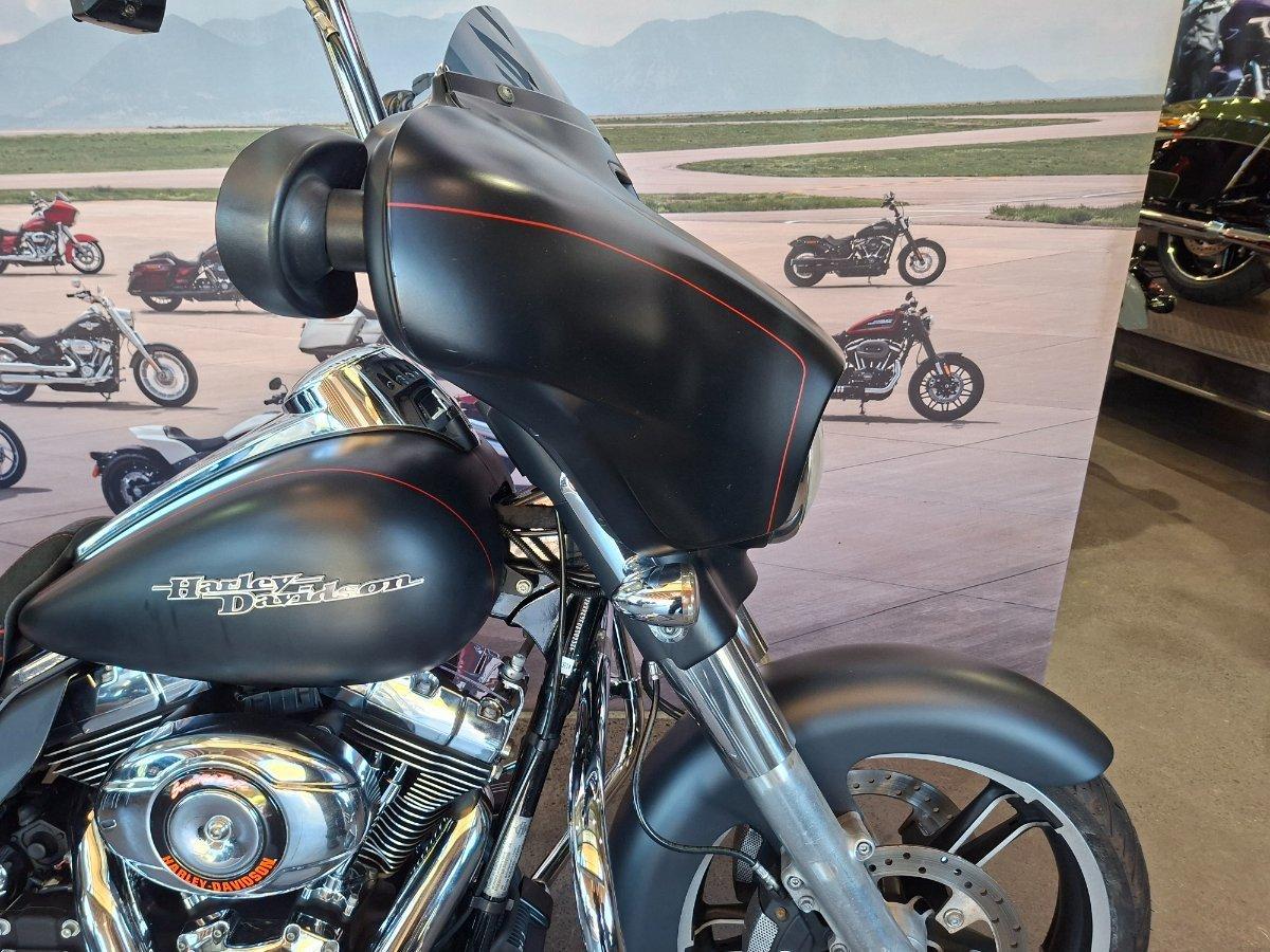 2015 HARLEY-DAVIDSON STREET GLIDE SPECIAL CRUISER
