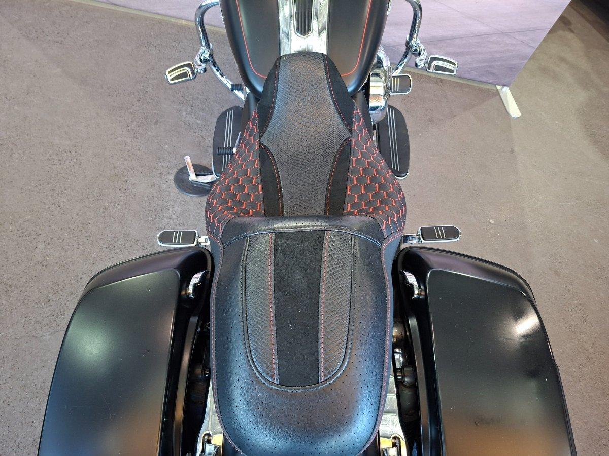 2015 HARLEY-DAVIDSON STREET GLIDE SPECIAL CRUISER