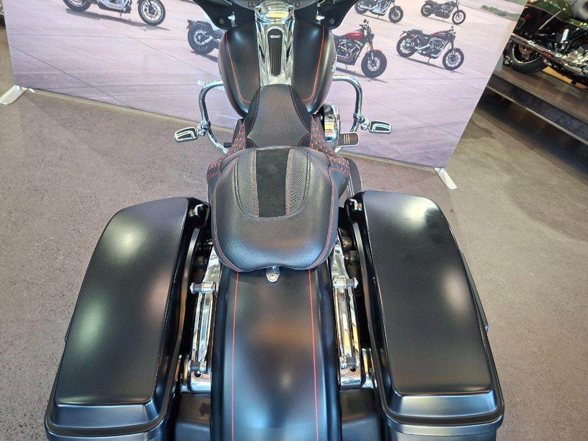 2015 HARLEY-DAVIDSON STREET GLIDE SPECIAL CRUISER