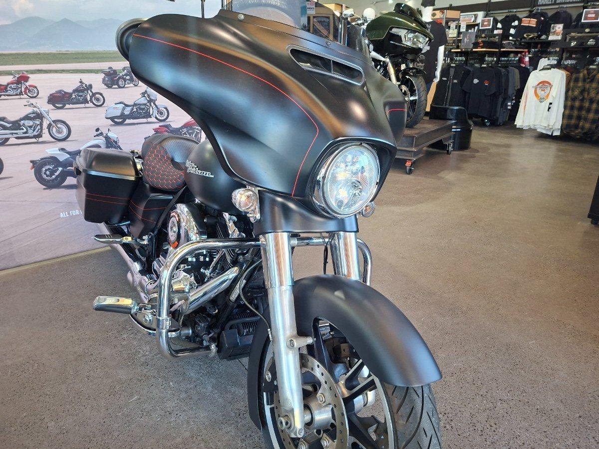 2015 HARLEY-DAVIDSON STREET GLIDE SPECIAL CRUISER