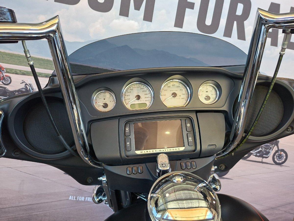 2015 HARLEY-DAVIDSON STREET GLIDE SPECIAL CRUISER