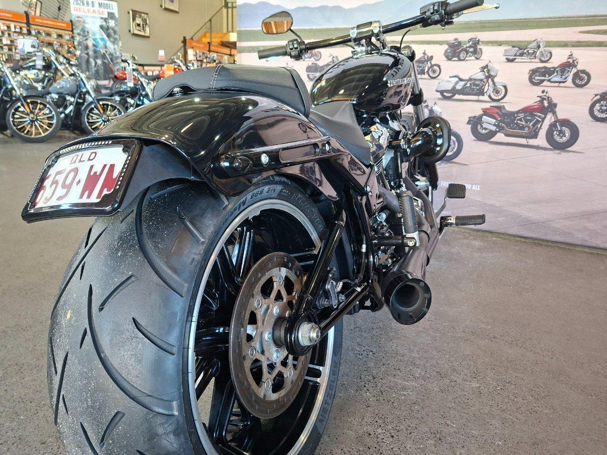 2022 HARLEY-DAVIDSON FXBRS BREAKOUT (114) CRUISER