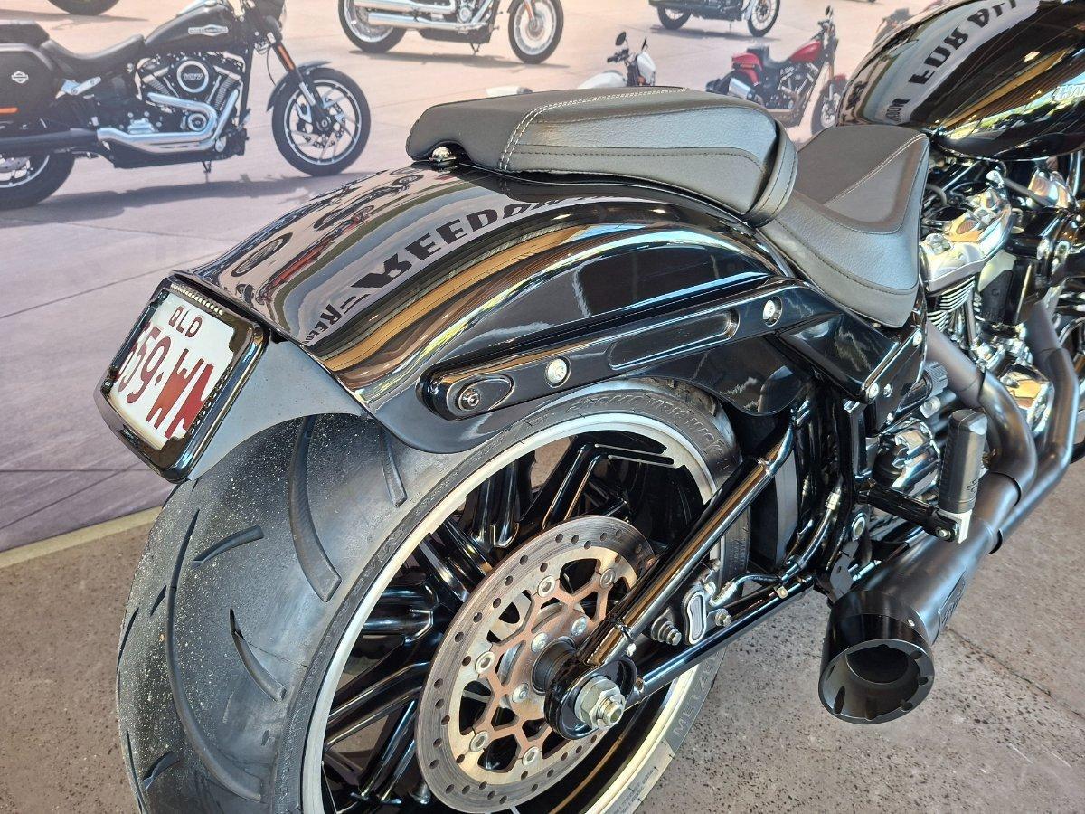 2022 HARLEY-DAVIDSON FXBRS BREAKOUT (114) CRUISER
