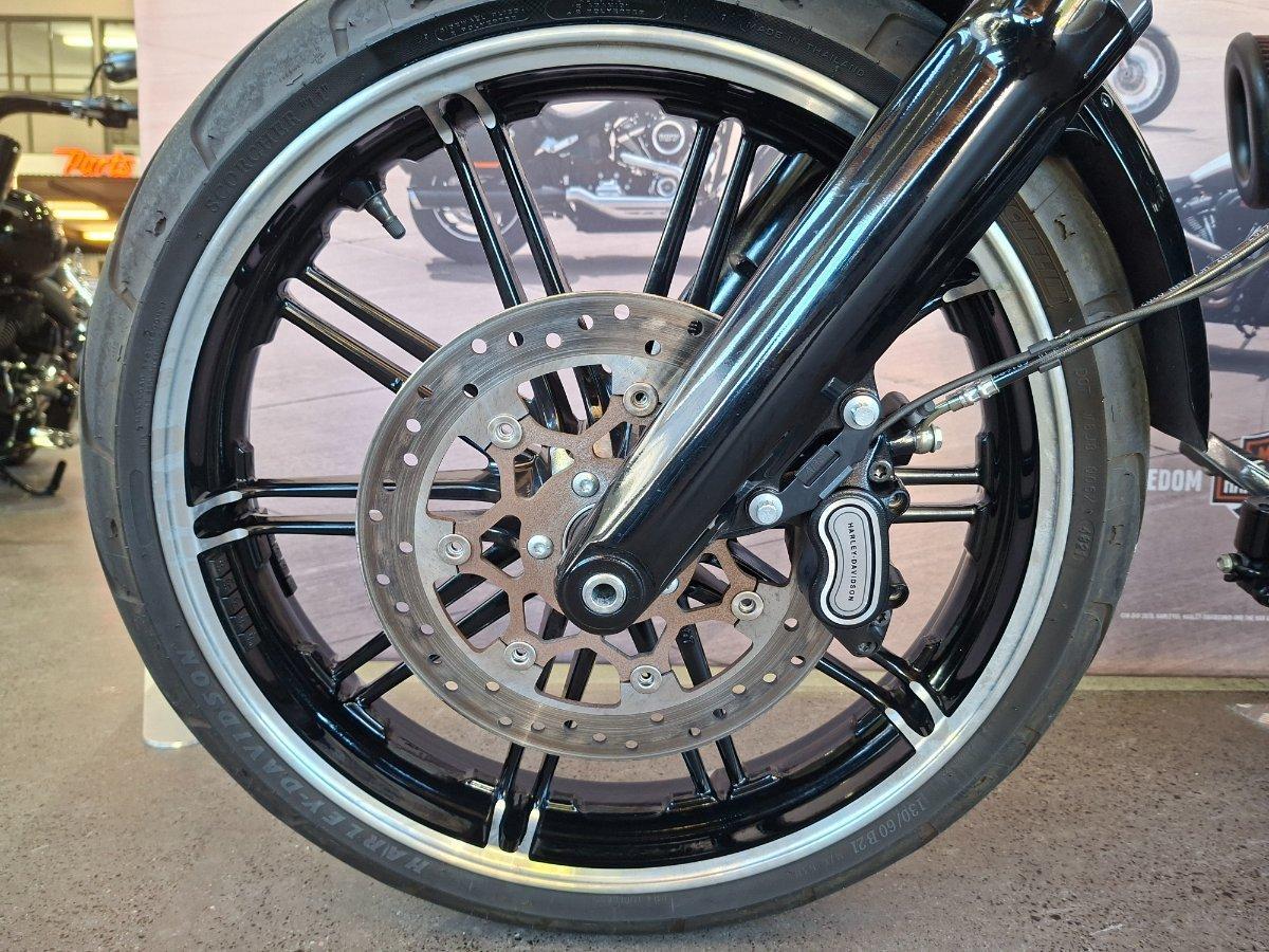 2022 HARLEY-DAVIDSON FXBRS BREAKOUT (114) CRUISER