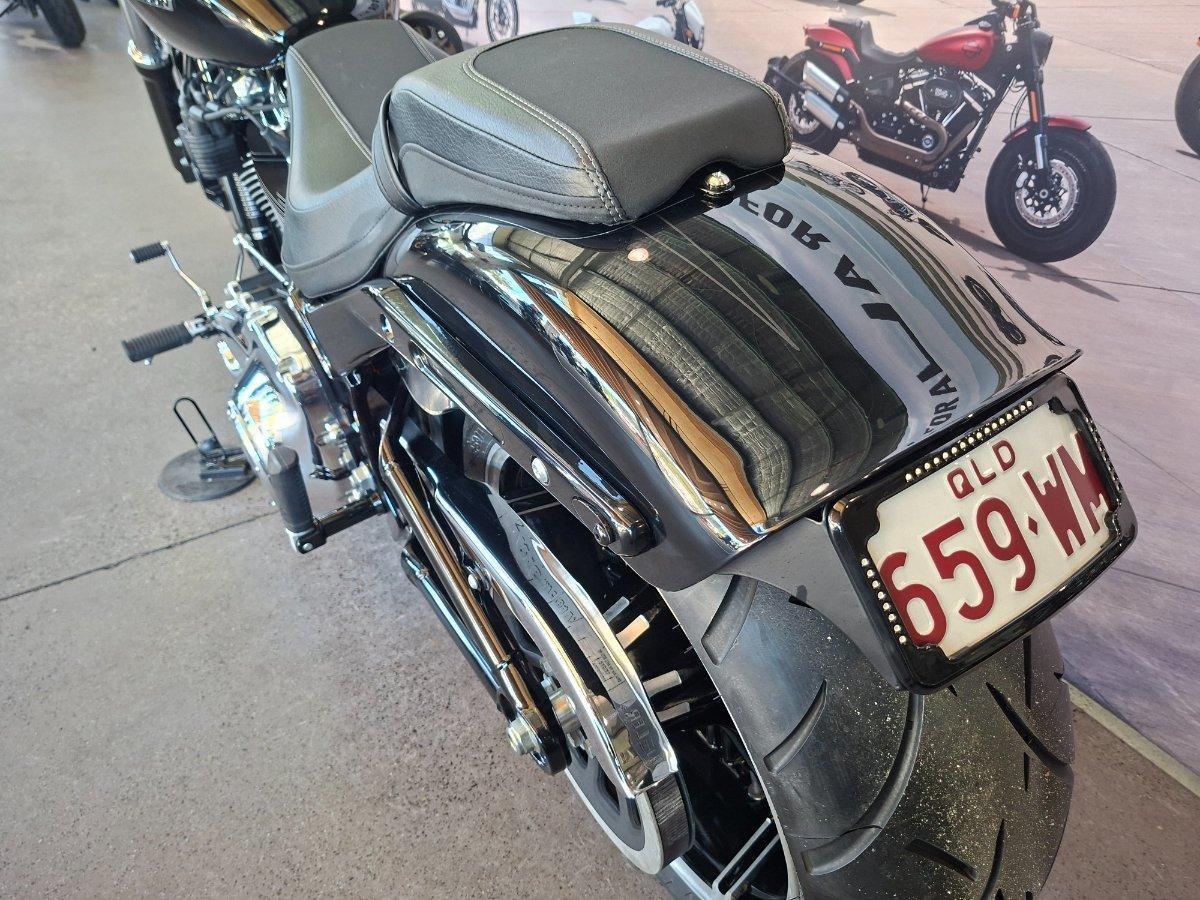 2022 HARLEY-DAVIDSON FXBRS BREAKOUT (114) CRUISER