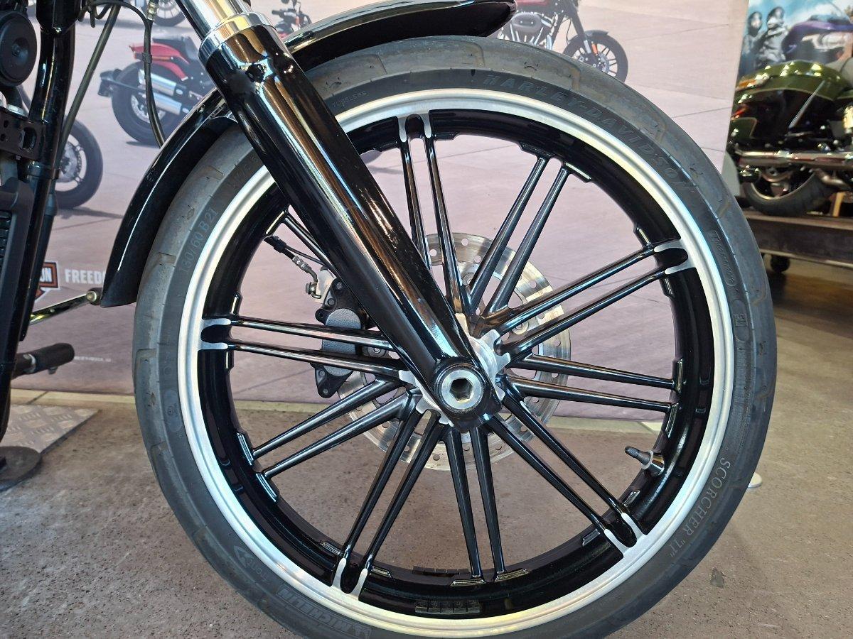 2022 HARLEY-DAVIDSON FXBRS BREAKOUT (114) CRUISER