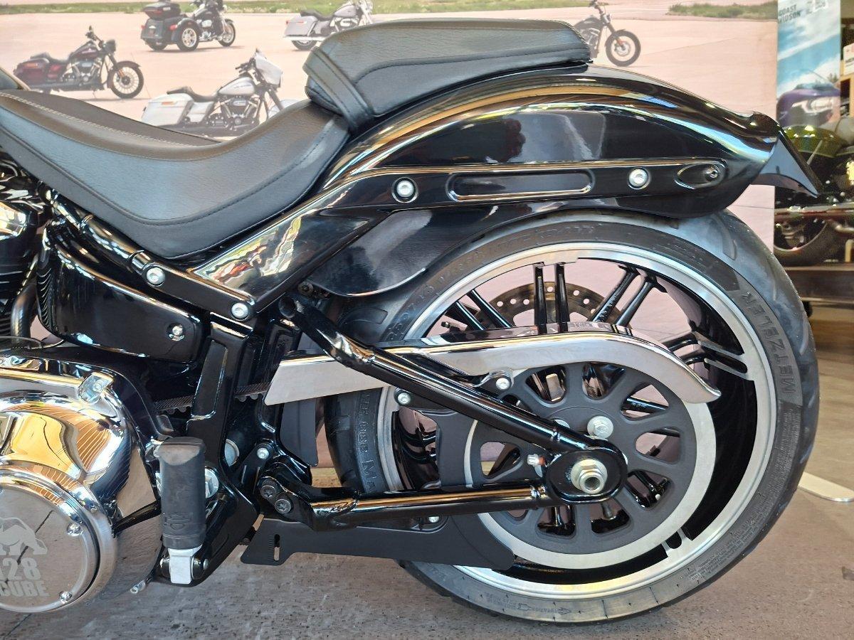 2022 HARLEY-DAVIDSON FXBRS BREAKOUT (114) CRUISER