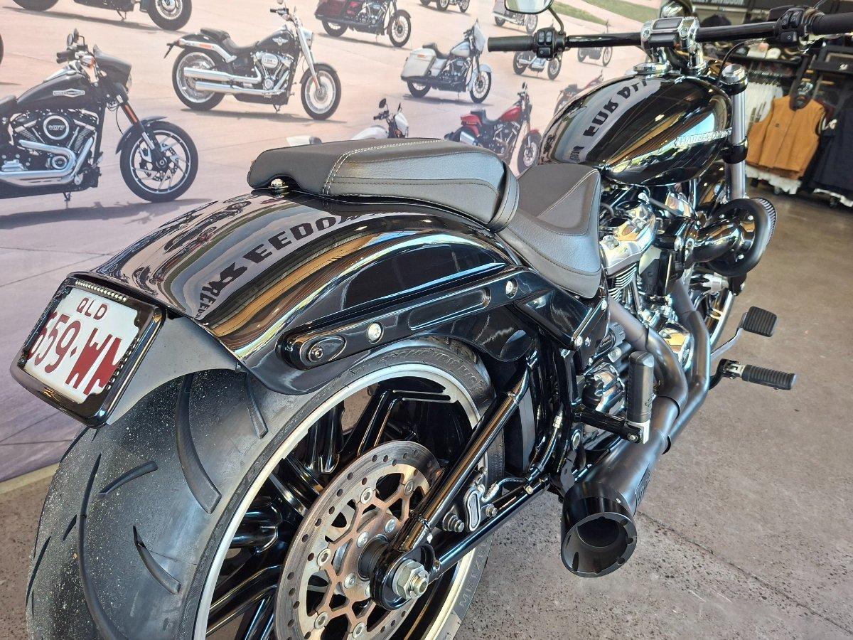 2022 HARLEY-DAVIDSON FXBRS BREAKOUT (114) CRUISER