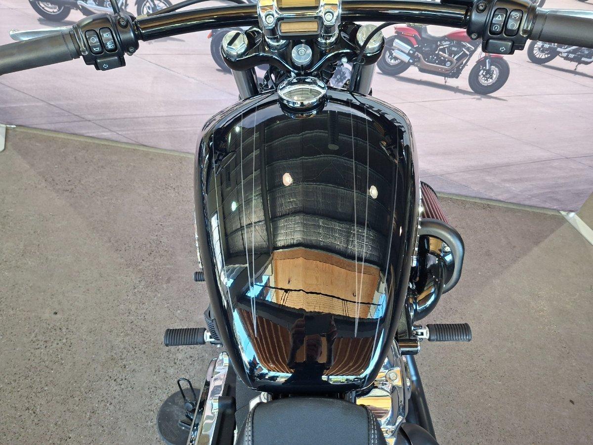 2022 HARLEY-DAVIDSON FXBRS BREAKOUT (114) CRUISER