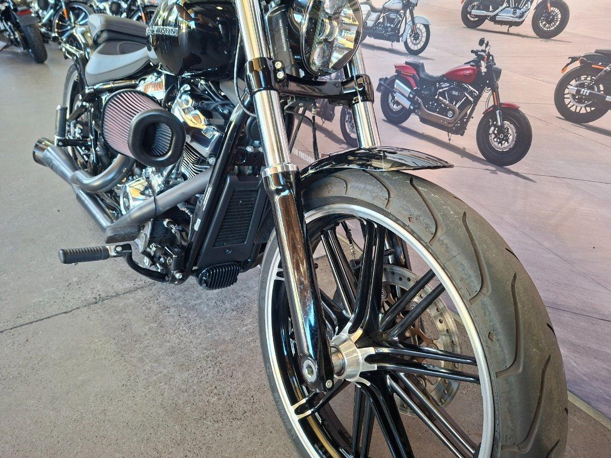 2022 HARLEY-DAVIDSON FXBRS BREAKOUT (114) CRUISER