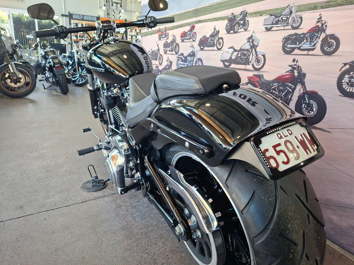 2022 HARLEY-DAVIDSON FXBRS BREAKOUT (114) CRUISER
