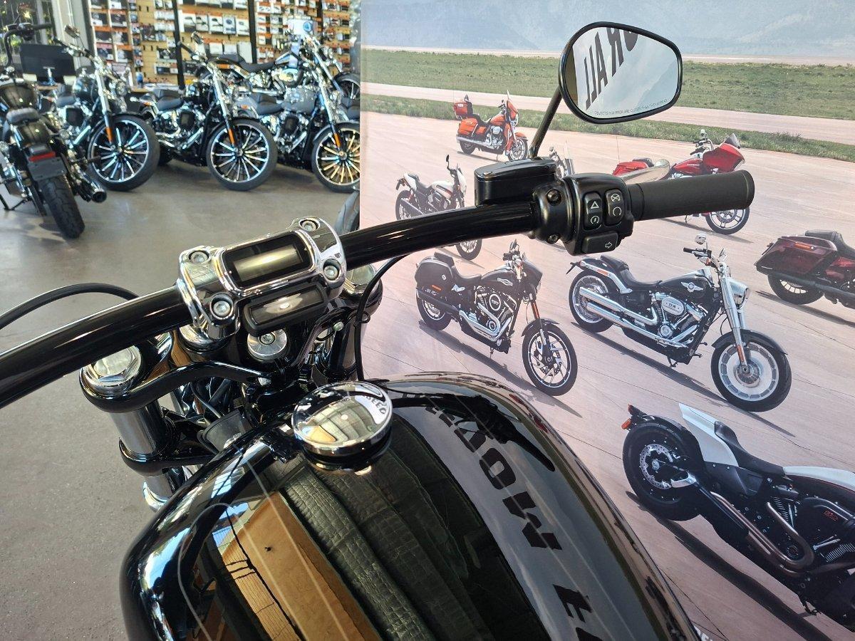 2022 HARLEY-DAVIDSON FXBRS BREAKOUT (114) CRUISER