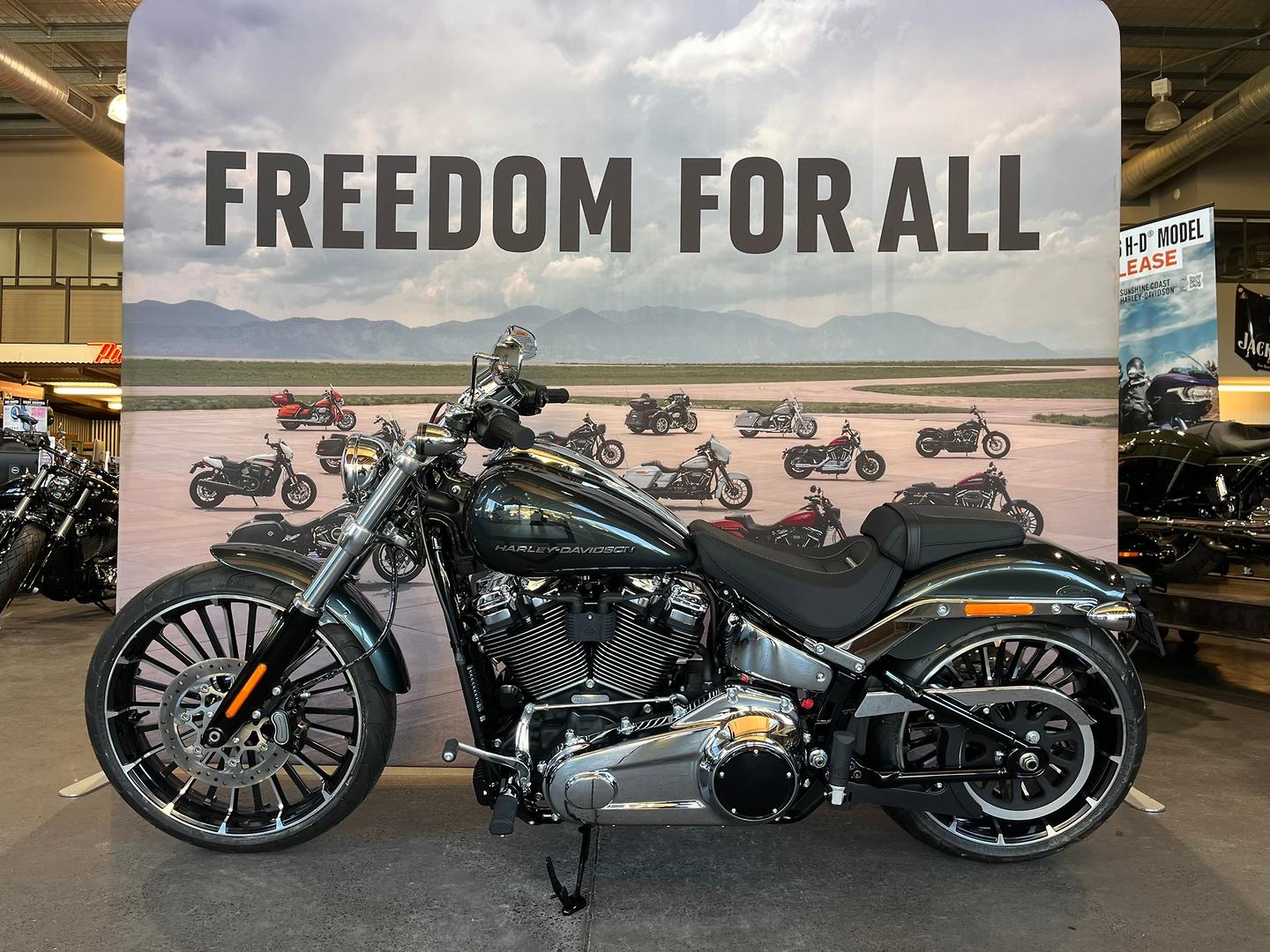 2026 HARLEY-DAVIDSON FXBR BREAKOUT (117) CRUISER