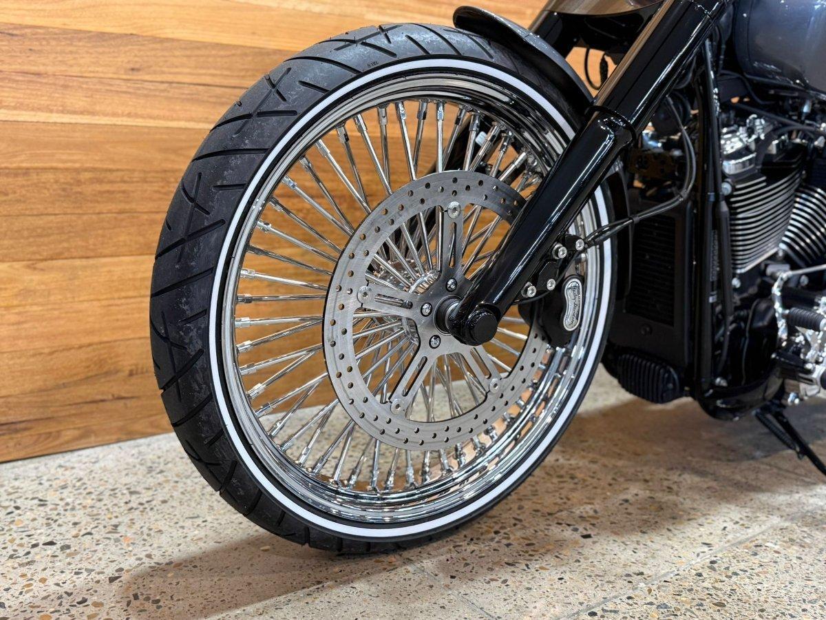 2022 HARLEY-DAVIDSON FXBRS BREAKOUT (114) CRUISER