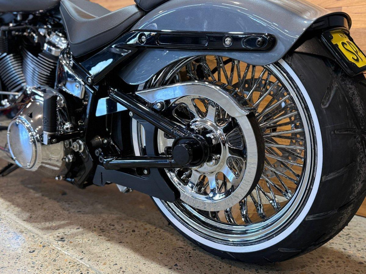 2022 HARLEY-DAVIDSON FXBRS BREAKOUT (114) CRUISER