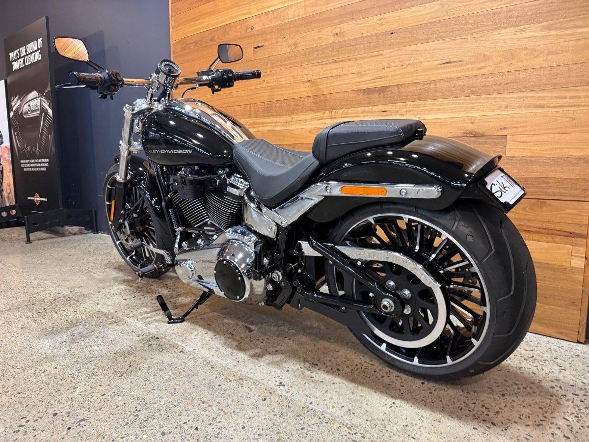 2026 HARLEY-DAVIDSON FXBR BREAKOUT (117) CRUISER