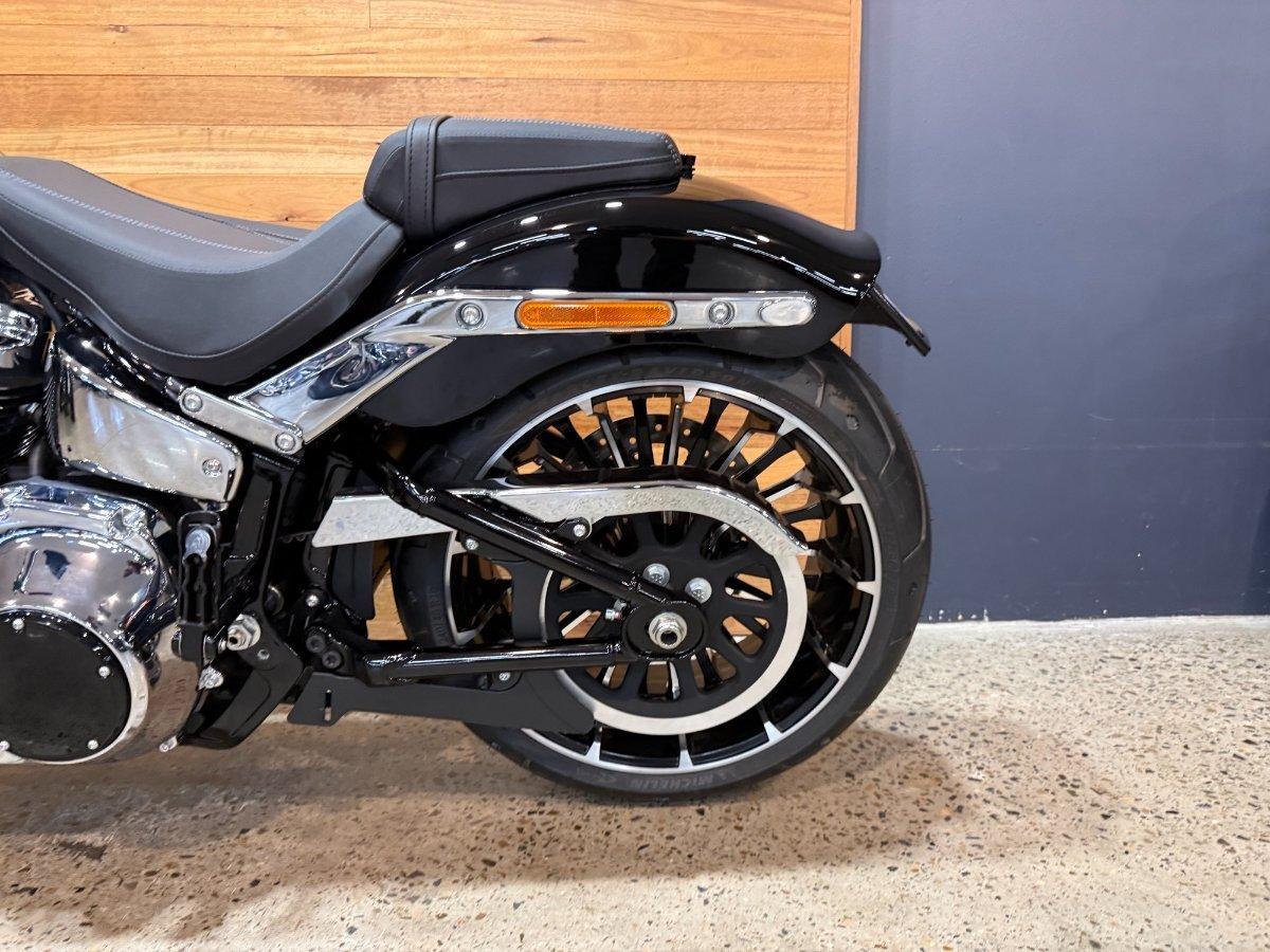 2026 HARLEY-DAVIDSON FXBR BREAKOUT (117) CRUISER