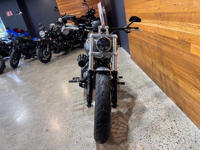 2017 HARLEY-DAVIDSON FXSB SOFTAIL BREAKOUT CRUISER